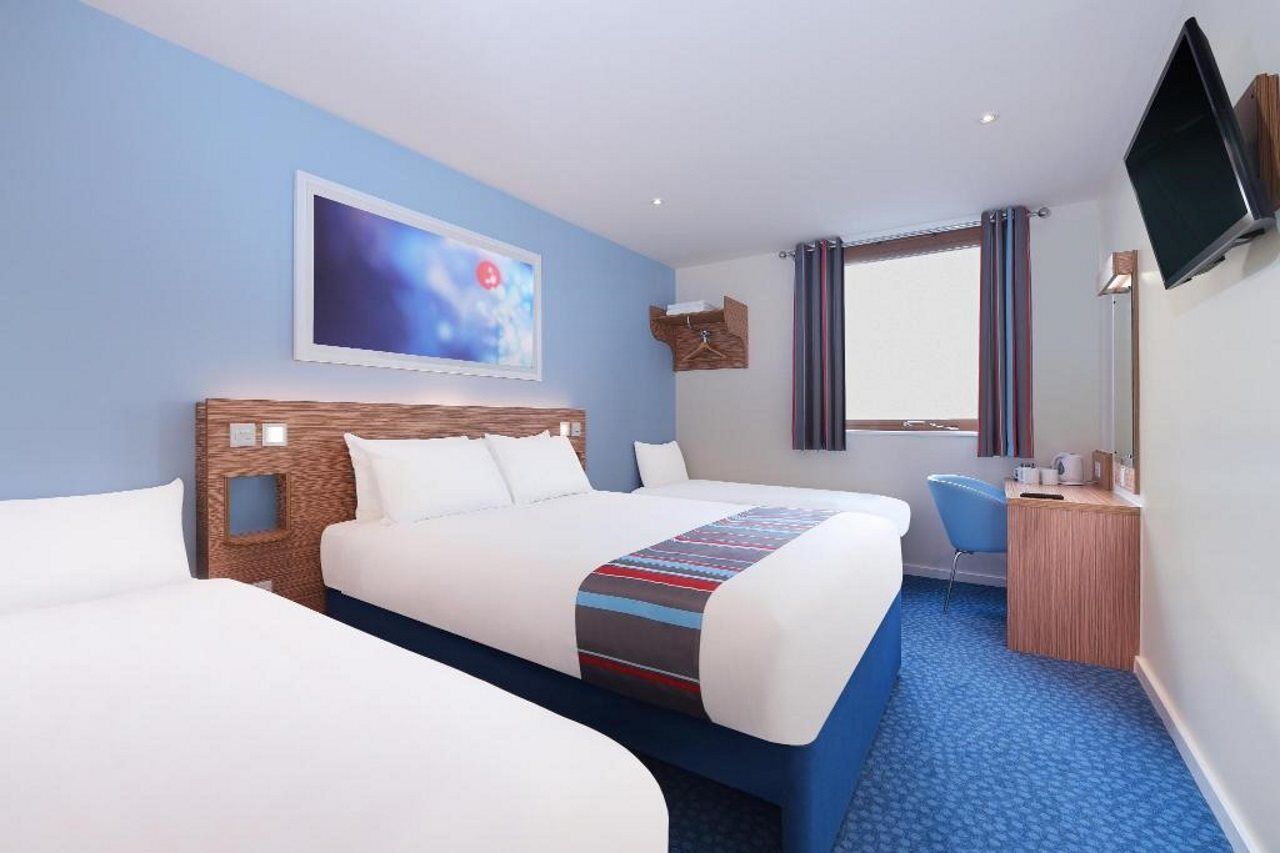 Travelodge Cardiff Central Queen Street Kültér fotó